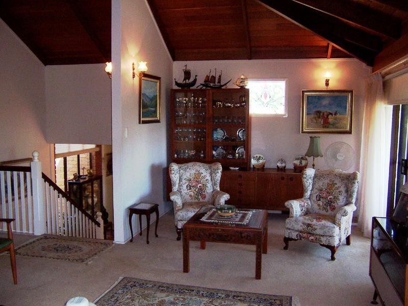 38 Pinkwood St, Bellbowrie QLD 4070